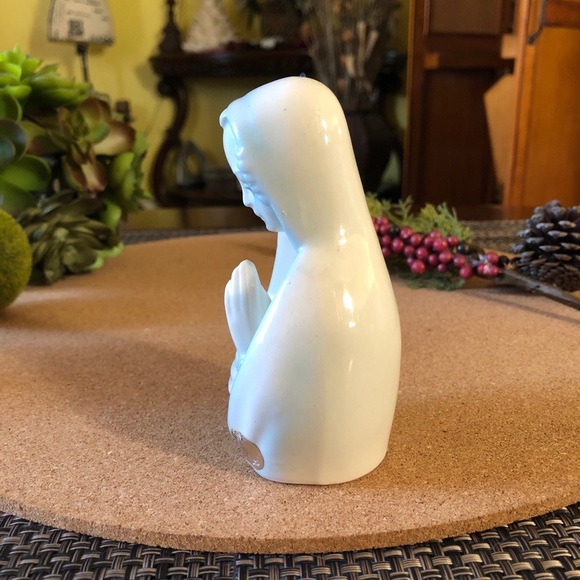 Mid Century Erphila Virgin Mary Madonna Figurine - Picture 5 of 7